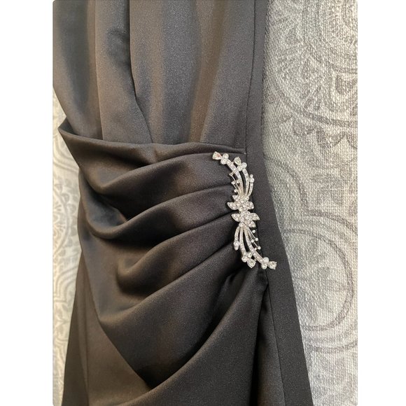 David's Bridal Black Bridesmaid Dress Size 2 - Picture 3 of 3